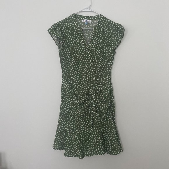 Dress - Picture 1 of 2